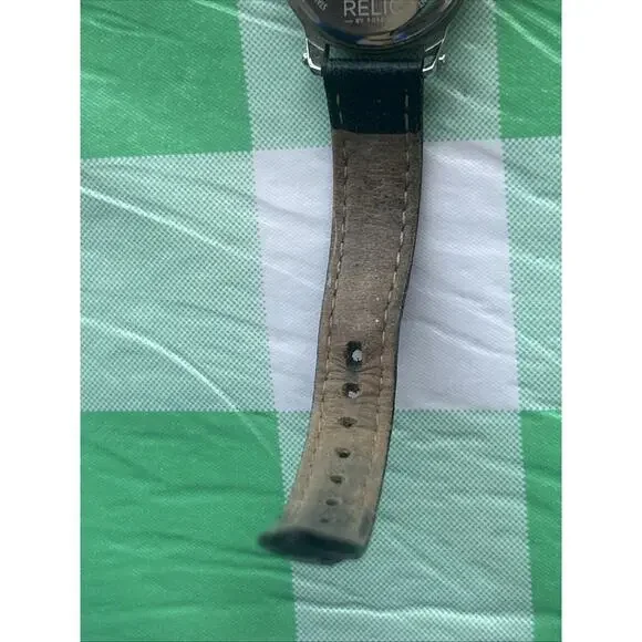 Relic Silver Tone Women’s Quartz Watch - Picture 7 of 9